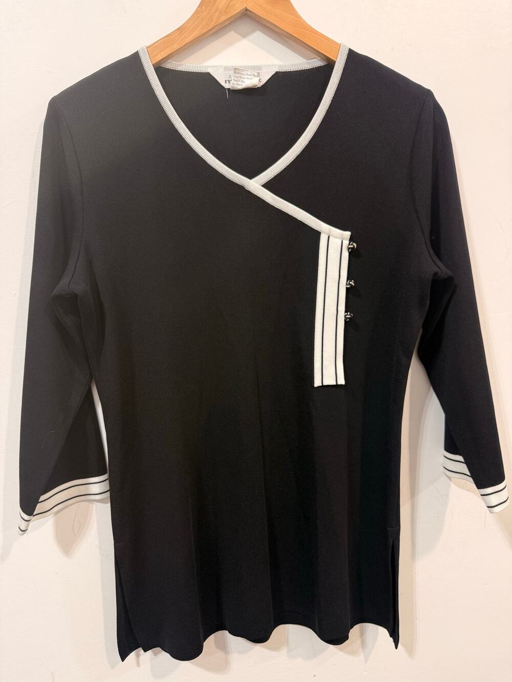 Misook Exclusively Black White Trim V-Neck 3/4 Sleeve Knit Sweater Size S